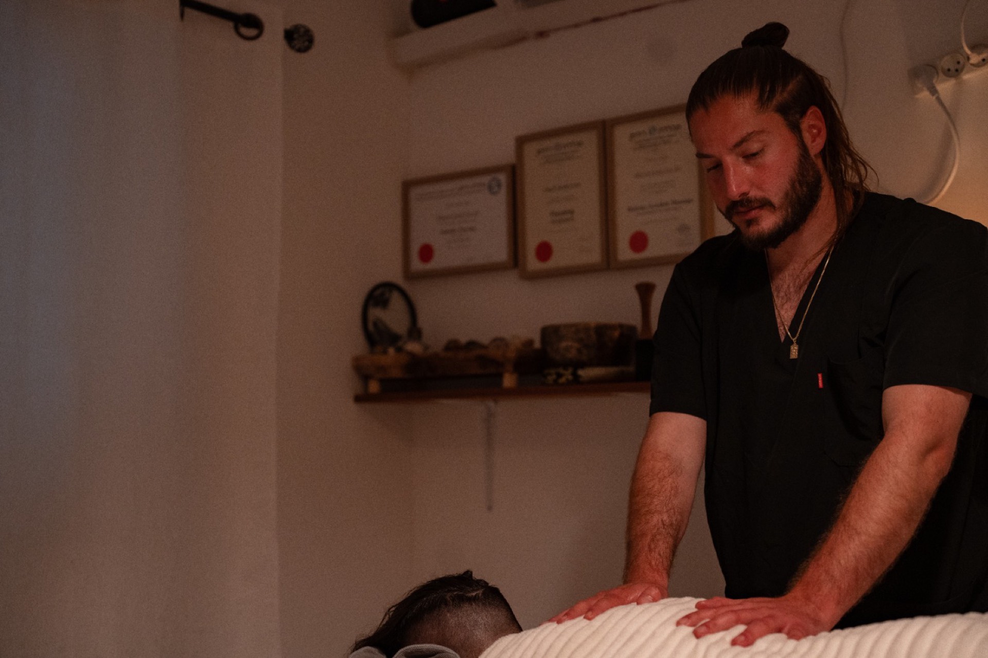 אהרון בקליניקה